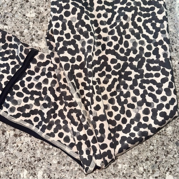 Lululemon Pedal To The Medal 7/8 Tight *Full-On Luxtreme - Size 4 🌟👟 - Picture 12 of 14